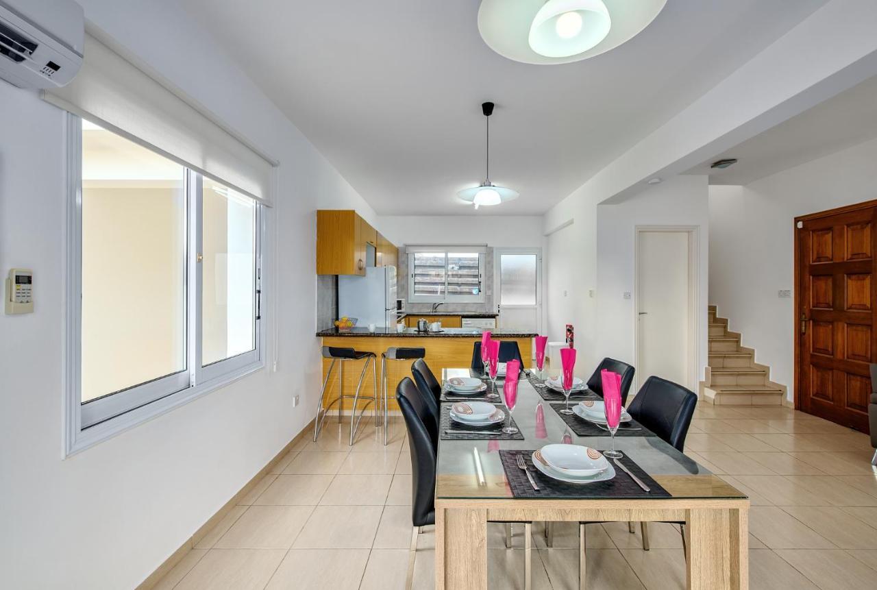Villa Crystal By Ezoria Villas Coral Bay Luaran gambar