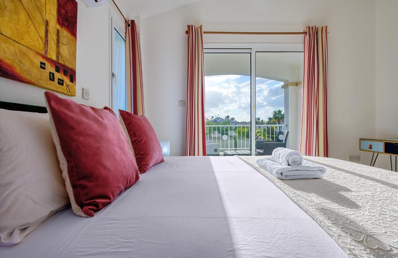 Villa Crystal By Ezoria Villas Coral Bay Luaran gambar
